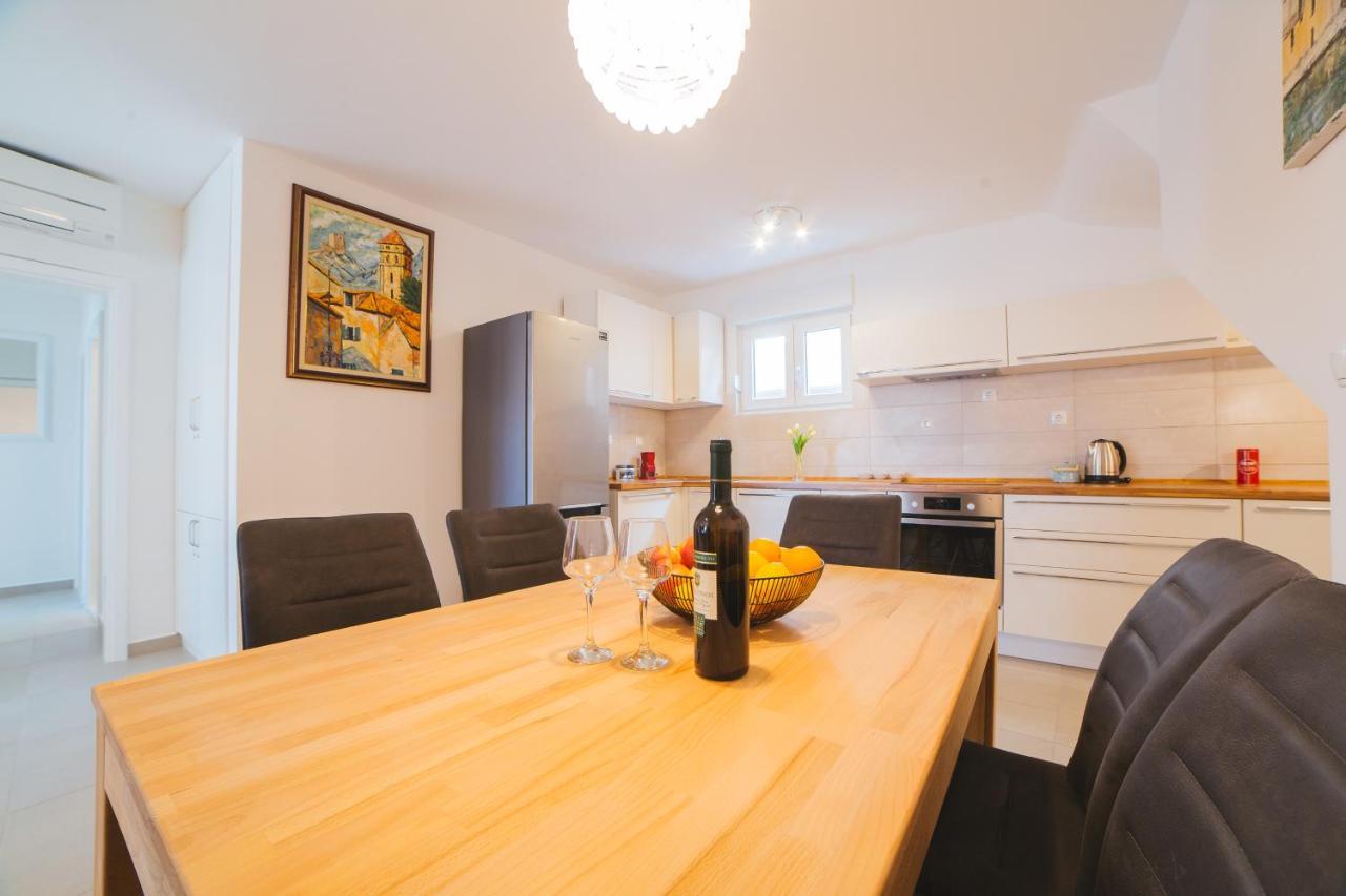 City Center Lux Apartment "Tonci" Omiš Eksteriør billede